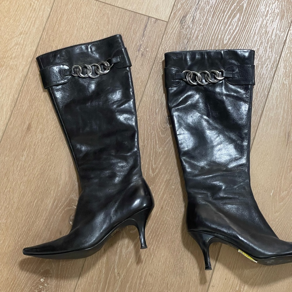 Black Boots